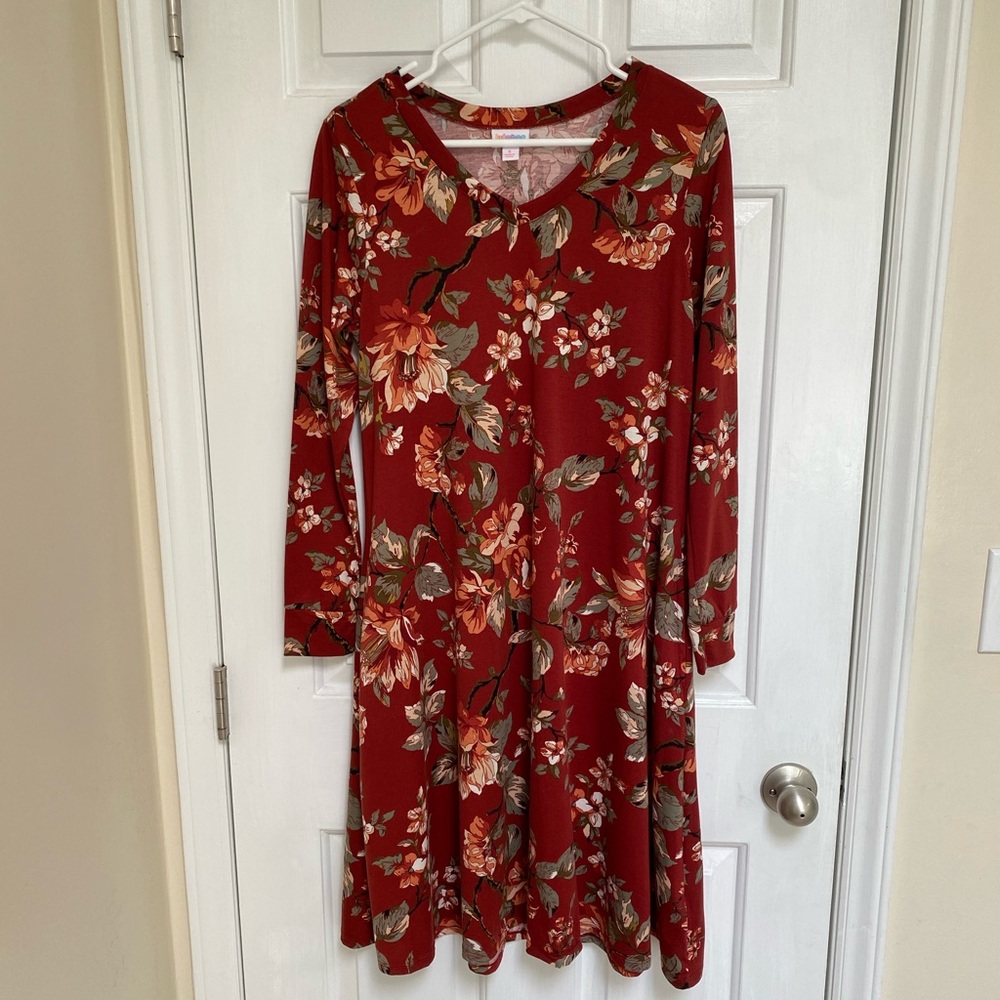 LuLaRoe Emily A-Line Swing Dress with Pockets Small